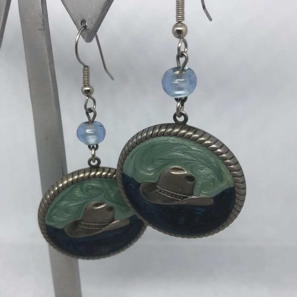 VINTAGE cowboy/cowgirl hat southwestern boho earrings enameled